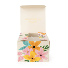 Load image into Gallery viewer, Single Candle Gift Set Hugs - Floral
