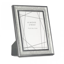 Load image into Gallery viewer, Alton 7 x 5 Photo Frame
