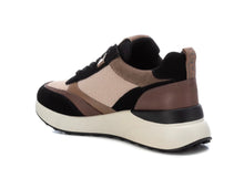 Load image into Gallery viewer, Carmela Leather Block Colour Trainers - Black
