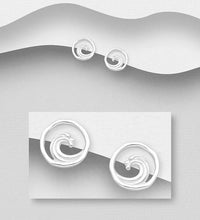 Load image into Gallery viewer, Swirl Wave Studs
